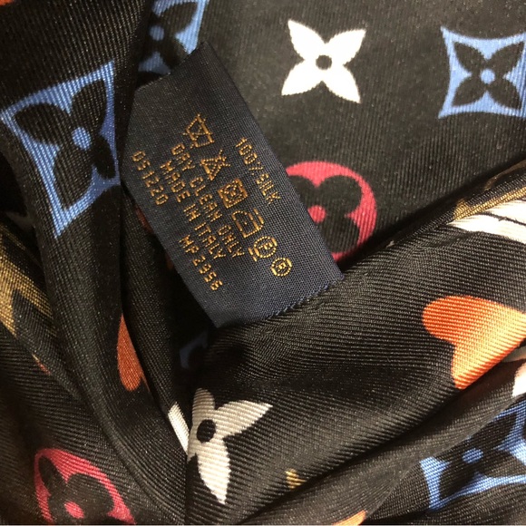 Louis Vuitton limited edition game on bandeau - Picture 7 of 9